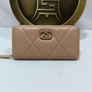Chanel 19 Flap Long Zip Wallet in Beige Lambskin